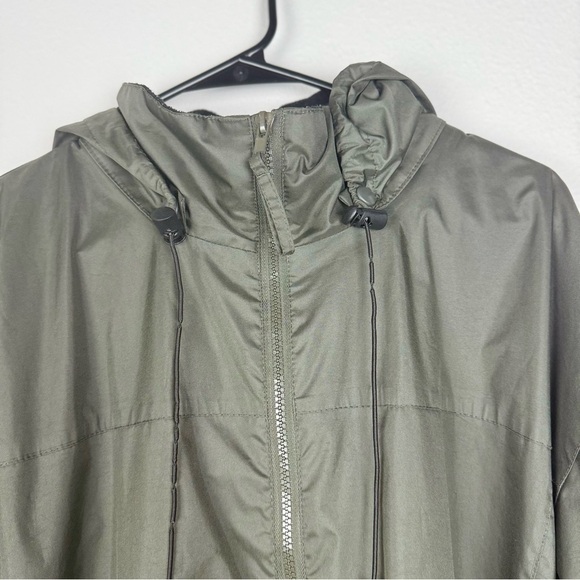 Kanga Cay Men’s XL Gray Hooded Windbreaker Jacket Vent Zipper - Picture 4 of 16